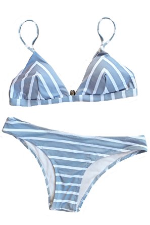High quality super slimming and cute preppy bathing suits: CUPSHE Stripe Bikini Set
