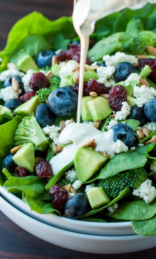 vegan salads & vegan salad recipes // Vegan salad recipes, vegan recipes salad, vegan pasta salad recipes, best vegan salads, vegan salad recipes healthy