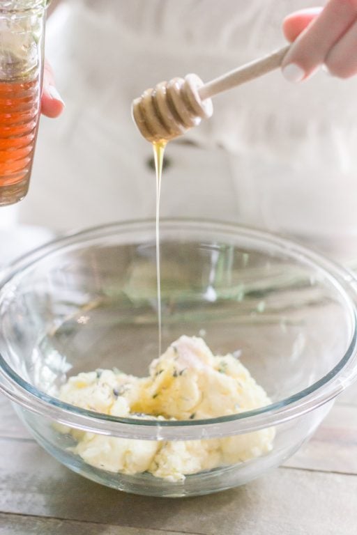 How to make lavender butter // honey butter // honey lavender butter