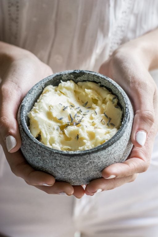 How to make lavender butter // honey butter // honey lavender butter