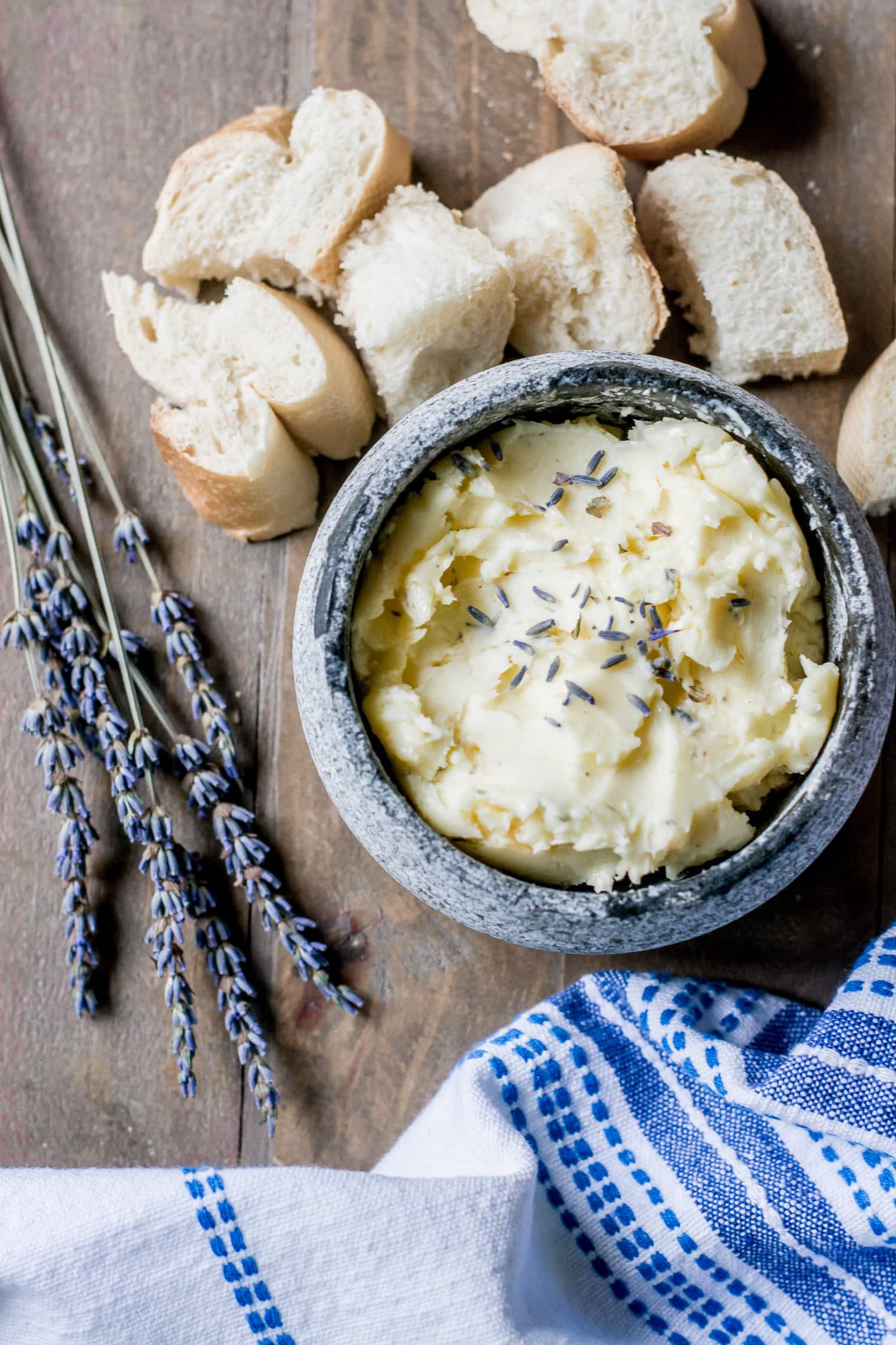 How to make lavender butter // honey butter // honey lavender butter