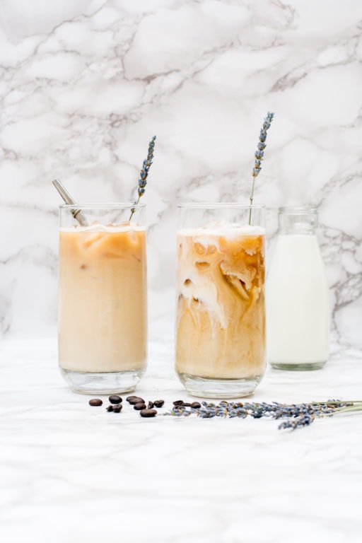 lavender latte / iced latte recipe / iced coffee recipe / diy iced coffee recipes / coffee recipes easy