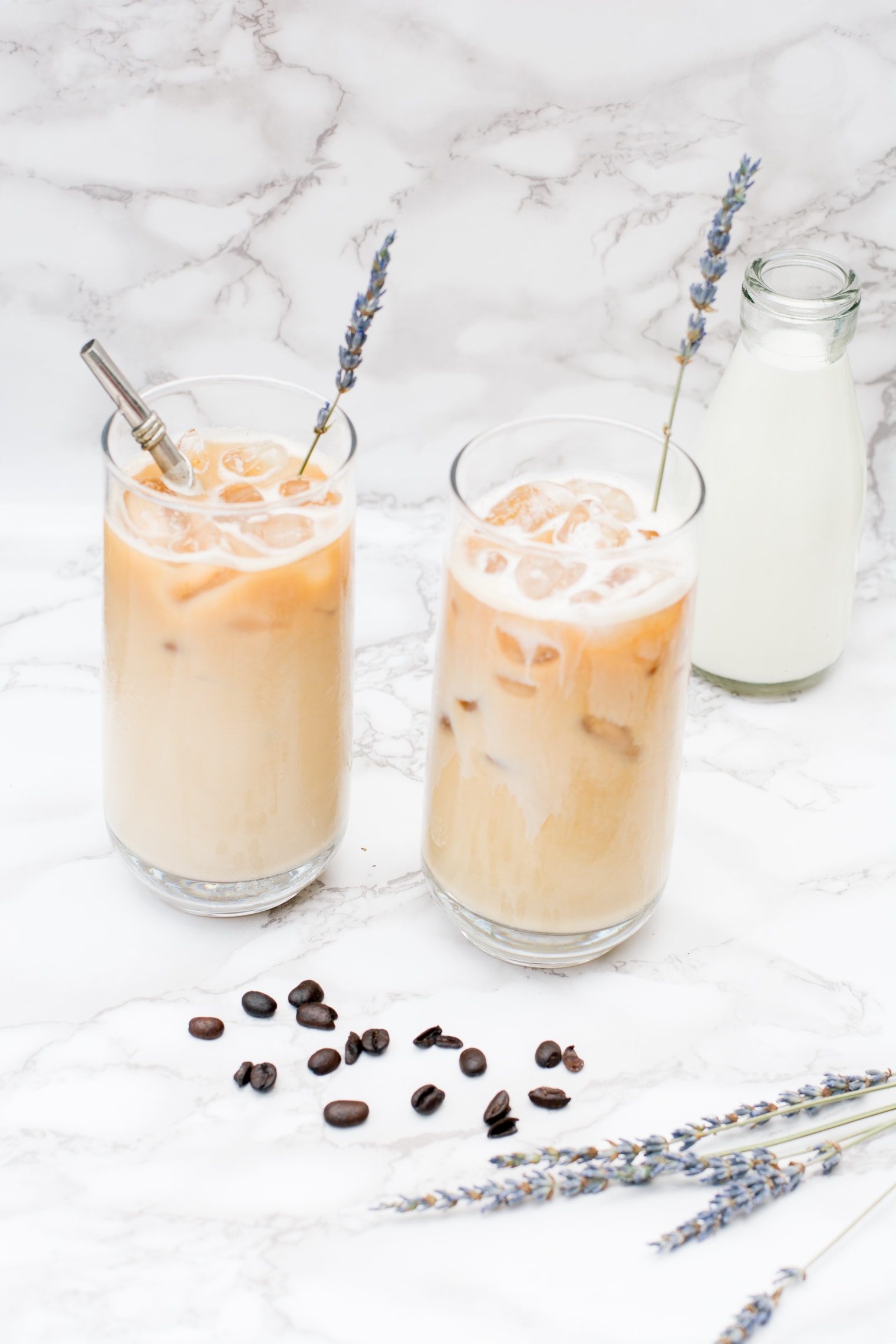 lavender latte / iced latte recipe / iced coffee recipe / diy iced coffee recipes / coffee recipes easy