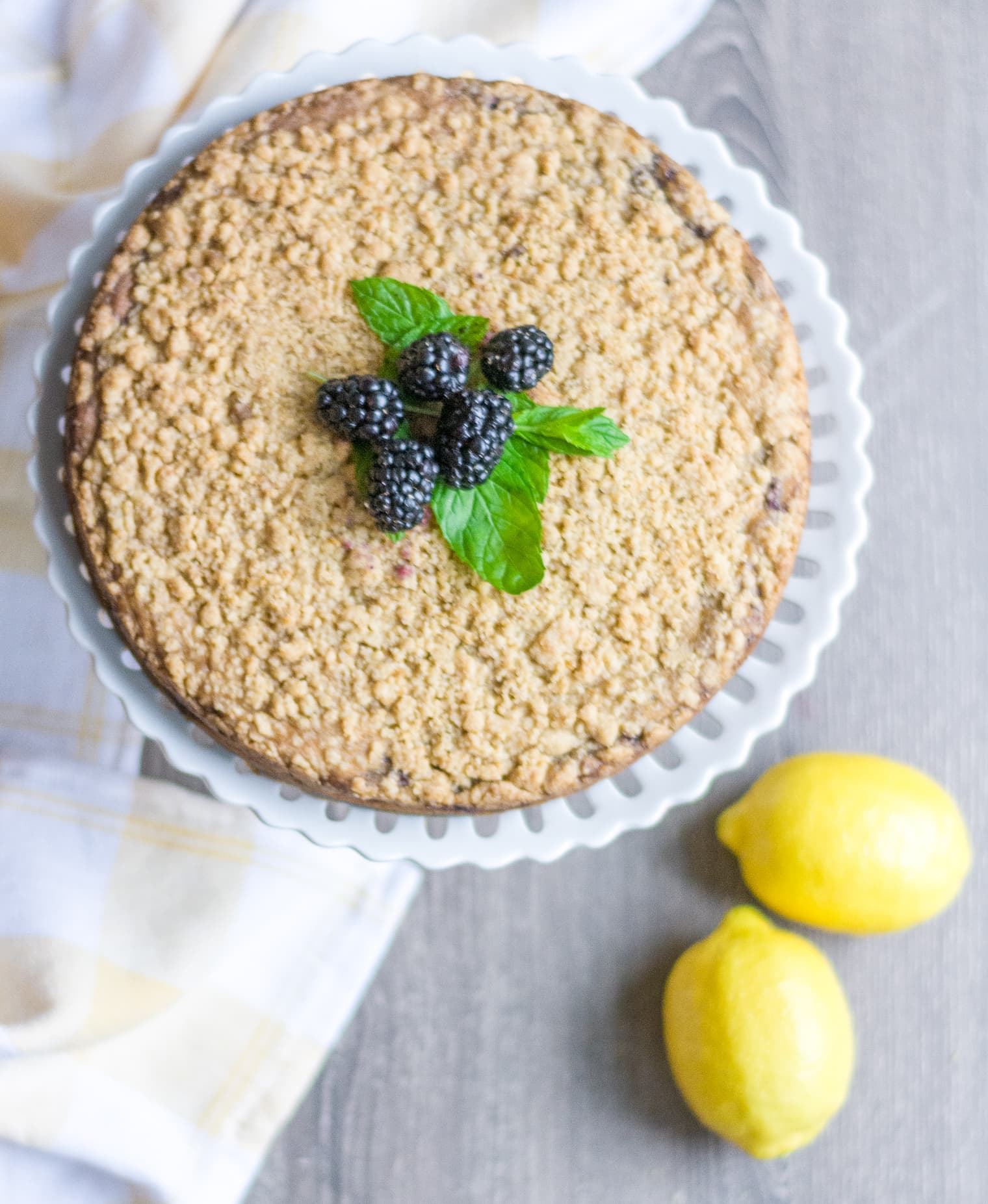 lemon crumb cake recipe // blackberry lemon cake // blackberry cake filling