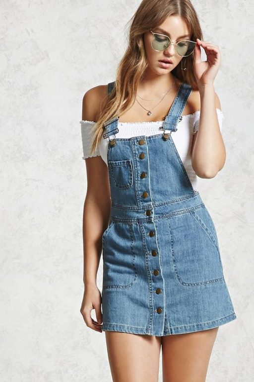 what to wear under overalls