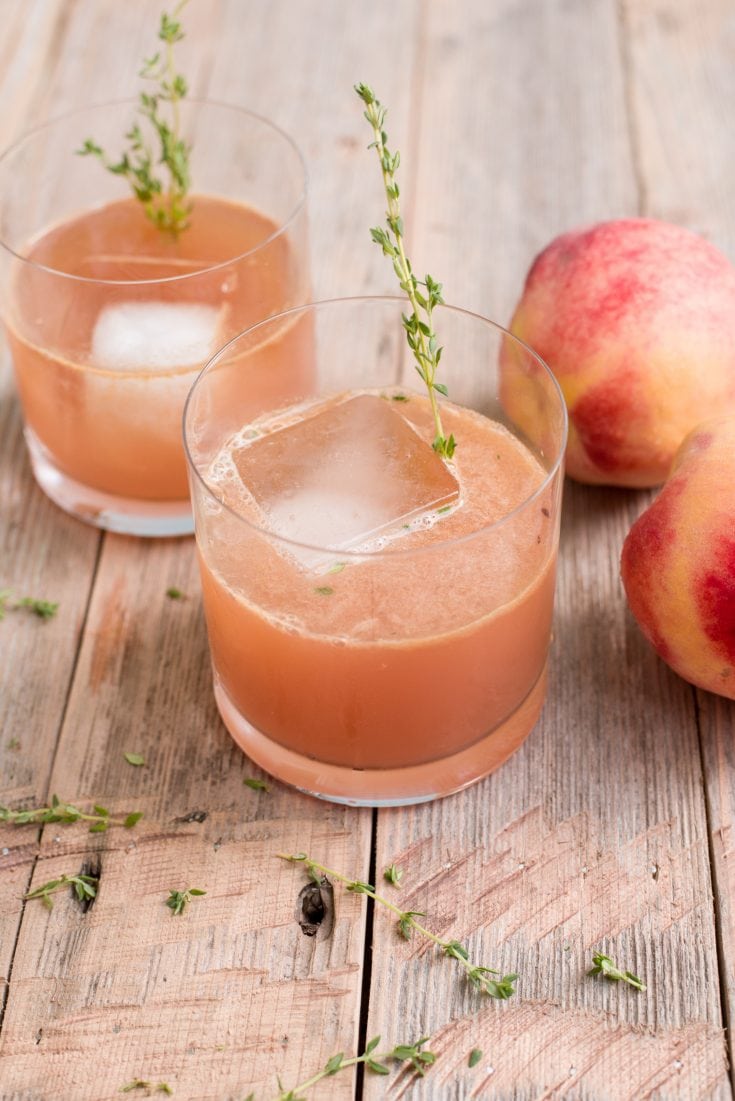 Peach Bourbon Smash: A Peach Cocktail
