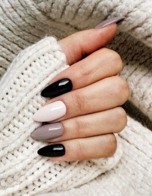 The prettiest winter nails, winter nail ideas, and winter nail designs