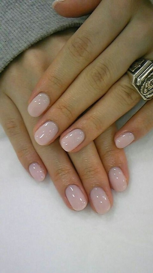 Pink nails examples, the trendiest pink nail colors to use: Muted Nude Nails