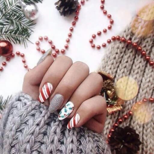 The best Christmas nails, Christmas nail designs, and Christmas nail ideas to try this year