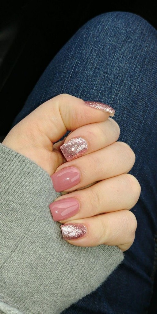 Pink nails examples, the trendiest pink nail colors to use: Pink Sparkle Nails