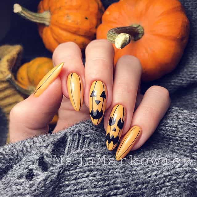 The best Halloween nails designs to try this year