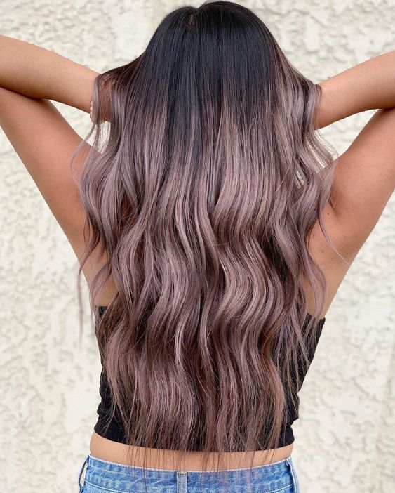 Top summer hair colors of the year. Check out this summer hair and summer hair colors to stay on trend!