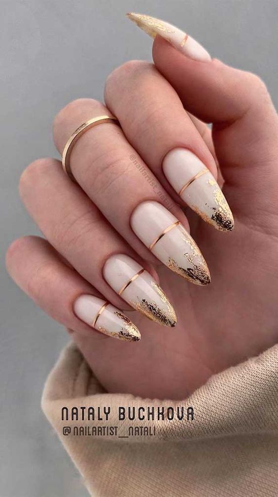 Top fall nails | fall nail ideas | fall nail designs | autumn nails | September and October nails