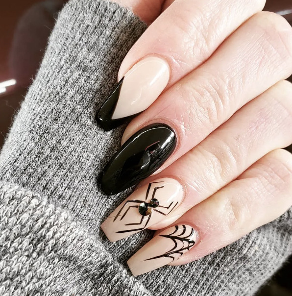 50+ Best Halloween Nails For A Spooky Manicure In 2023