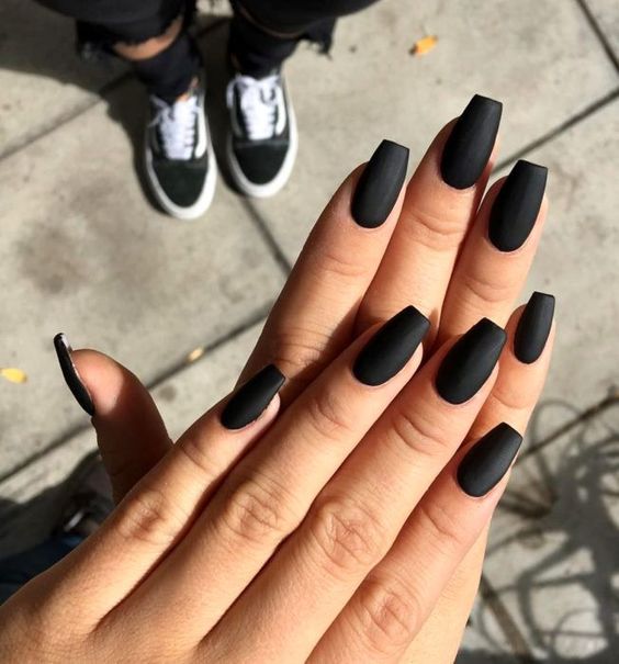 The best Halloween nails designs to try this year