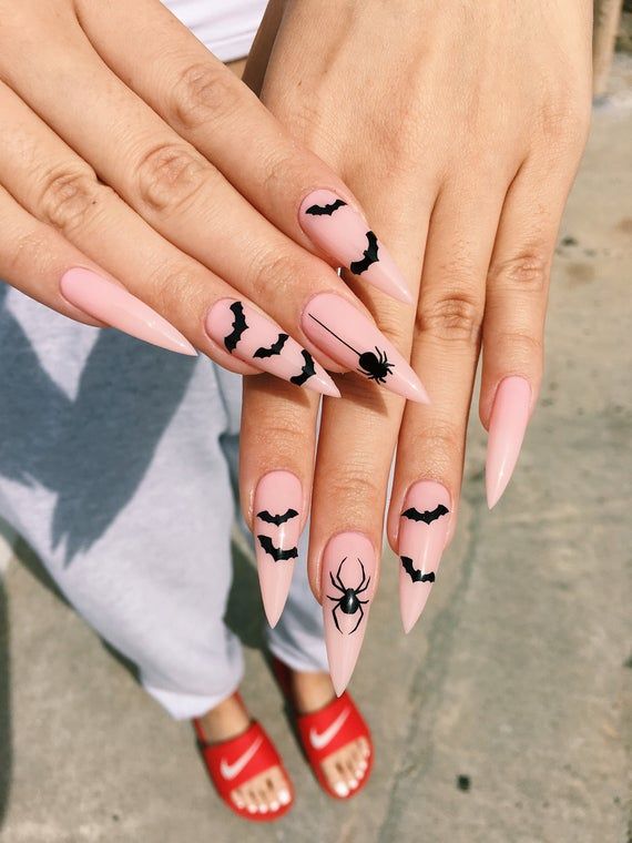 The best Halloween nails designs to try this year