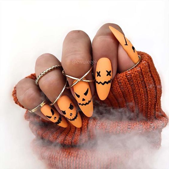 The best Halloween nails designs to try this year