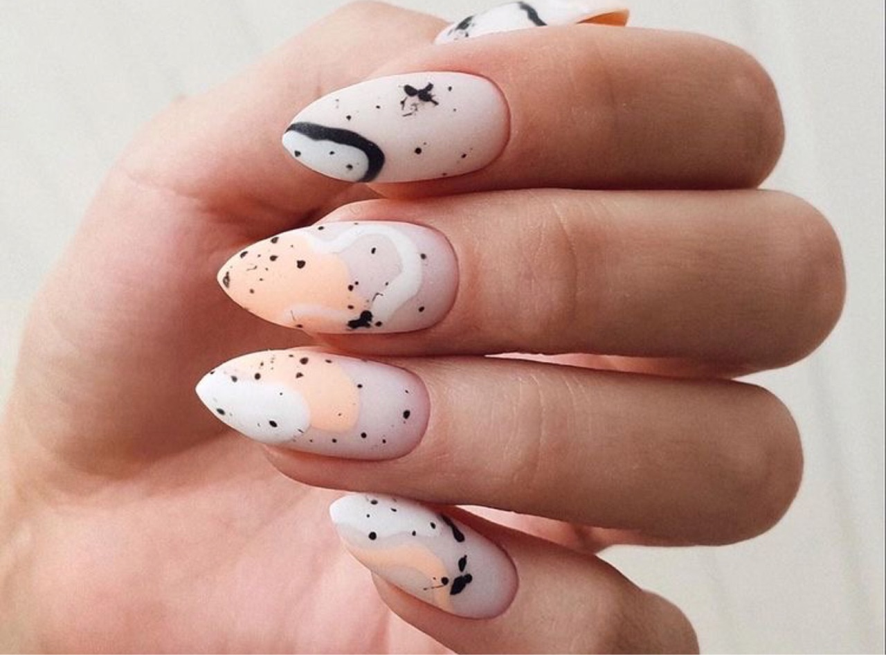 Top fall nails | fall nail ideas | fall nail designs | autumn nails | September and October nails