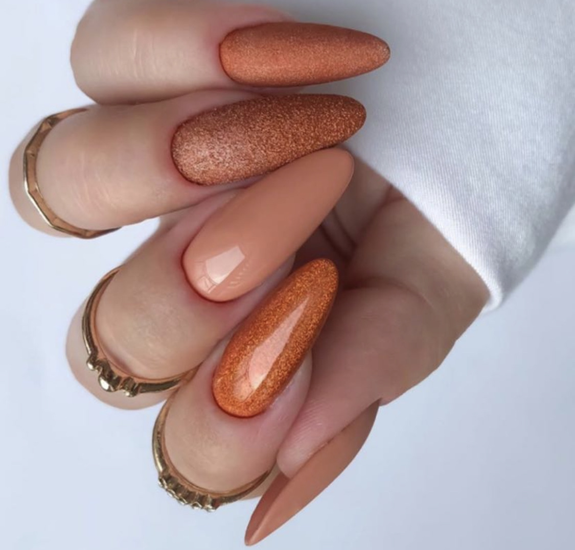 Top fall nails | fall nail ideas | fall nail designs | autumn nails | September and October nails