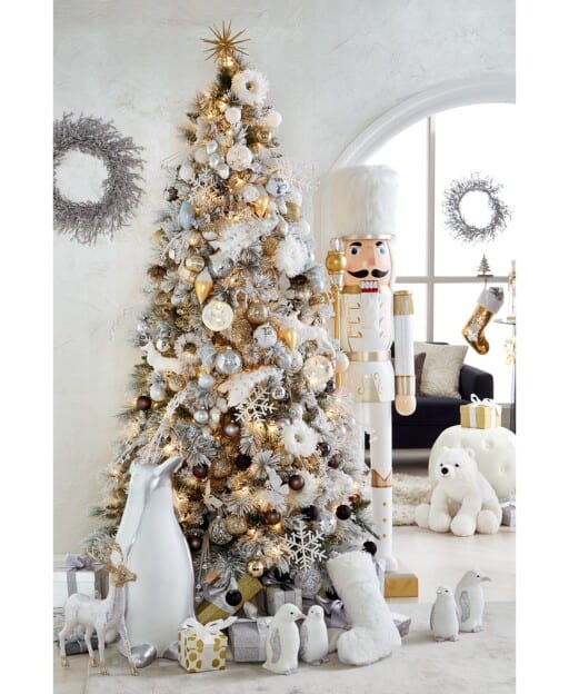 The best Christmas tree ideas and Christmas tree decorations to copy