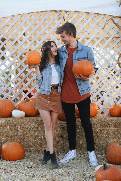 Couples fall photoshoot ideas | Couples photoshoot ideas for fall