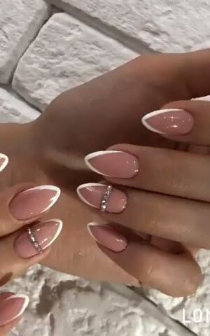 natural acrylic nails