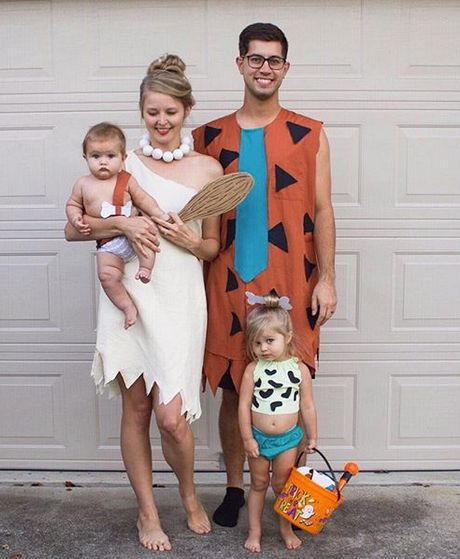 The best easy and scary family Halloween costumes | Original family costumes to try