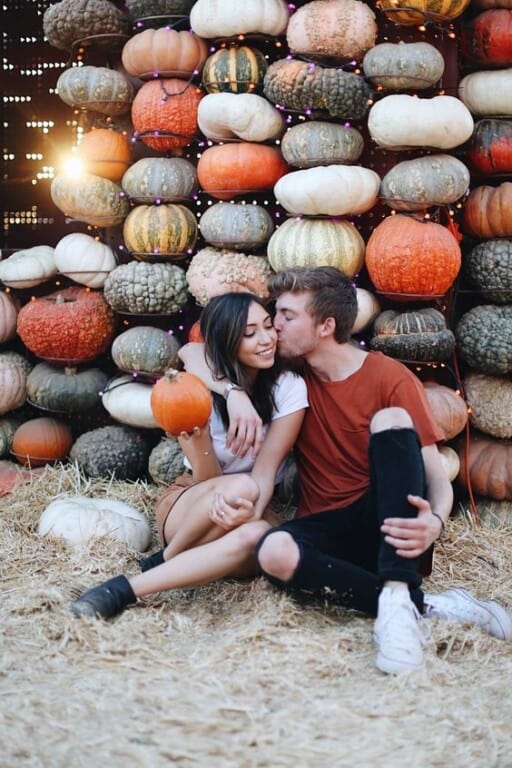 40-couples-fall-photoshoot-ideas