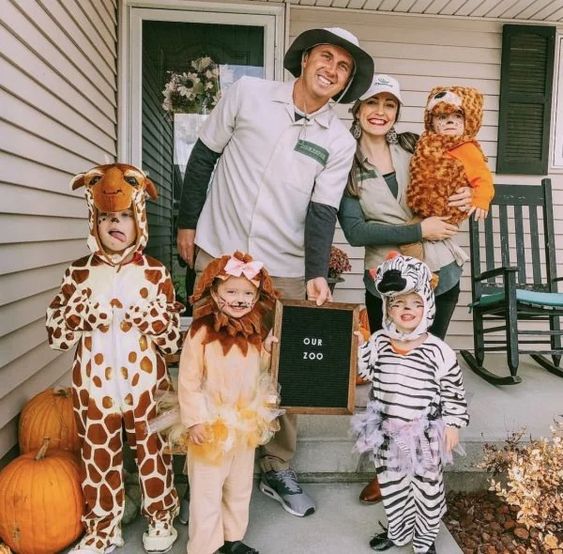 The best easy and scary family Halloween costumes | Original family costumes to try