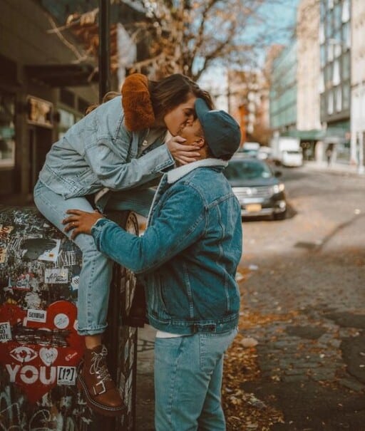 Couples fall photoshoot ideas | Couples photoshoot ideas for fall