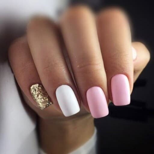 natural looking acrylic nails