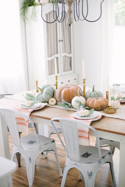 The best glam Thanksgiving decor ideas and glam Thanksgiving decorations to copy