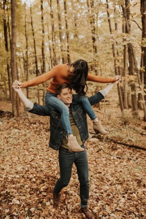 40 Couples Fall Photoshoot Ideas