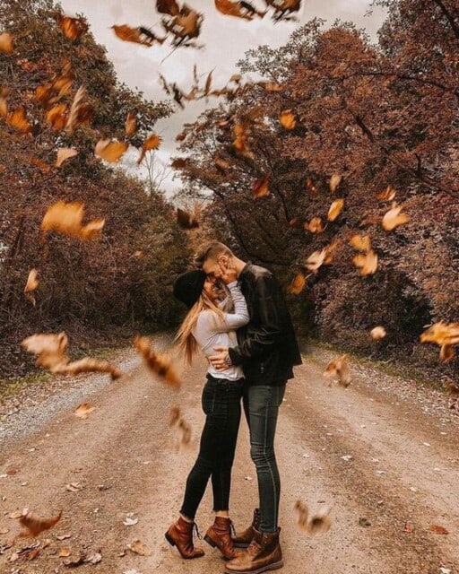 Couples fall photoshoot ideas | Couples photoshoot ideas for fall