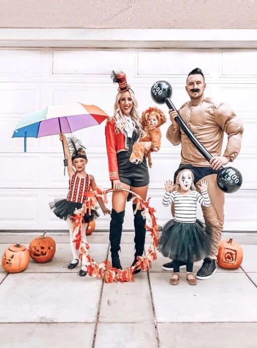 The best easy and scary family Halloween costumes | Original family costumes to try