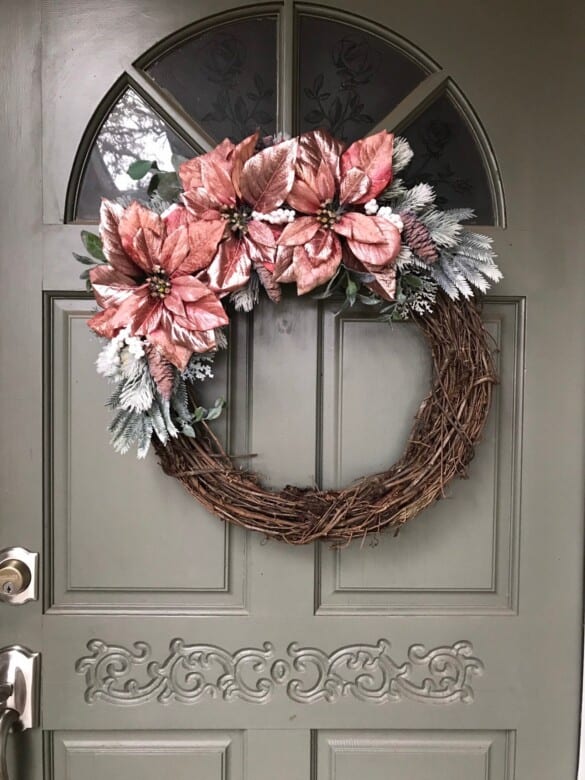 40+ Gorgeous Pink Christmas Wreaths For The Front Door