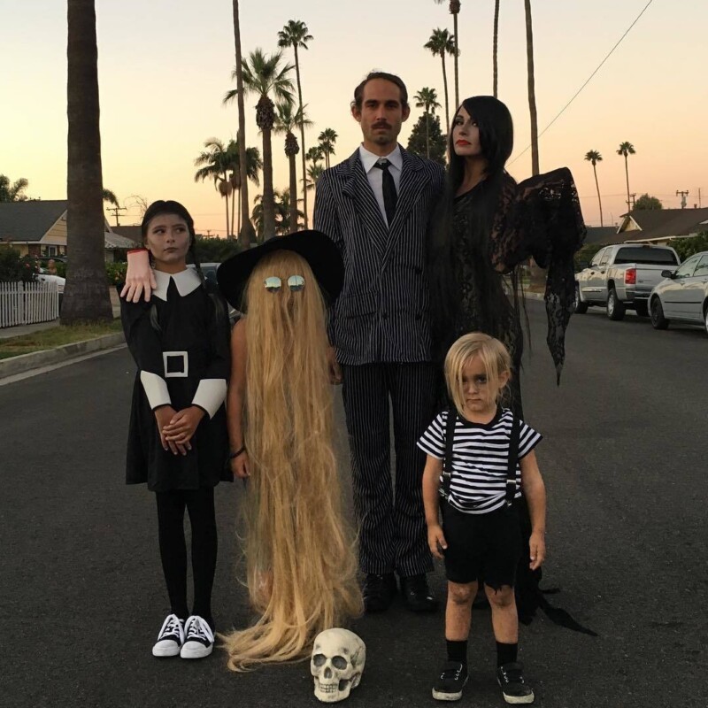 The best easy and scary family Halloween costumes | Original family costumes to try