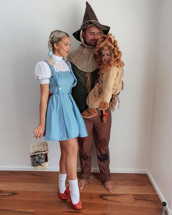 The best easy and scary family Halloween costumes | Original family costumes to try