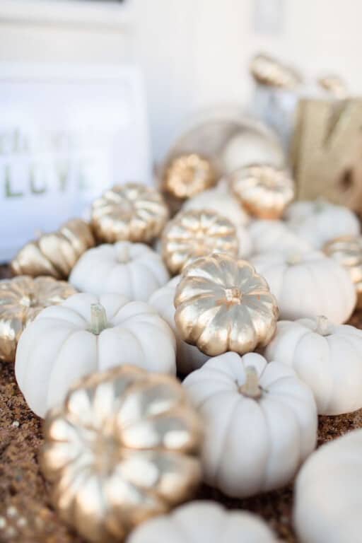 The best glam Thanksgiving decor ideas and glam Thanksgiving decorations to copy