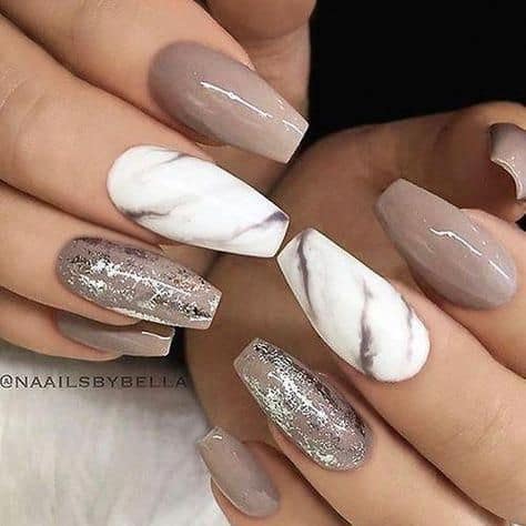 35+ Ultra Trendy January Nail Colors & Designs