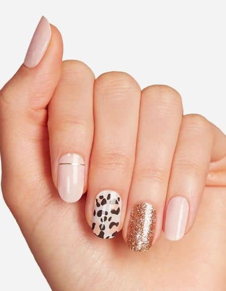 Browse these march nails and april nails to get the perfect spring nails this year!