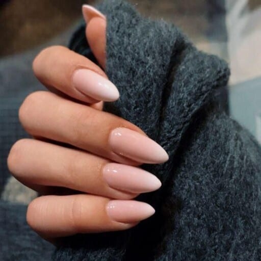 Browse these march nails and april nails to get the perfect spring nails this year!