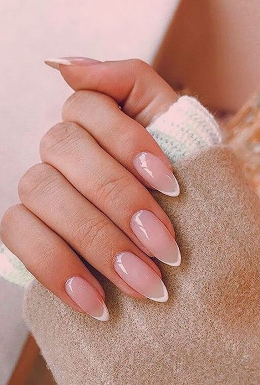 Browse these march nails and april nails to get the perfect spring nails this year!