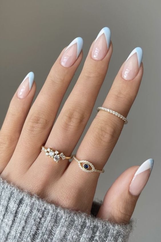 The prettiest winter nails, winter nail ideas, and winter nail designs