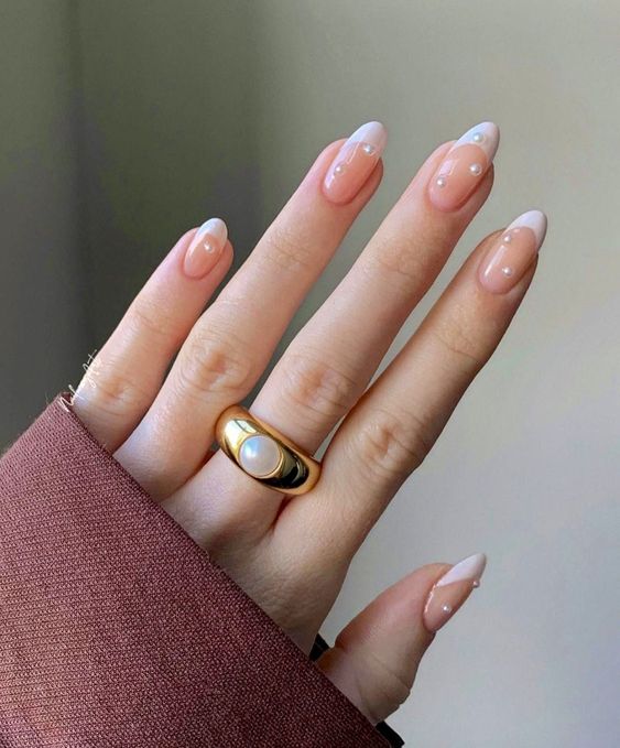 The prettiest winter nails, winter nail ideas, and winter nail designs