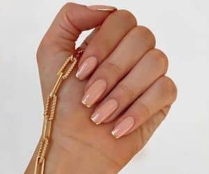 how much do dip nails cost