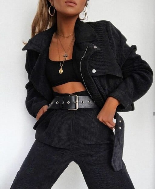 Grunge outfit inspiration for every season, grunge outfit aesthetic: Crop Top With Jacket
