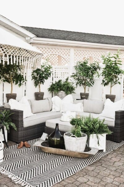 22+ Outdoor Patio Ideas For A Cozy Outdoor Space