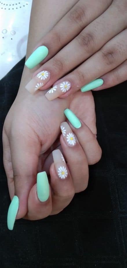 The best beach nails, tropical nails, mermaid nails, and ocean nails to copy