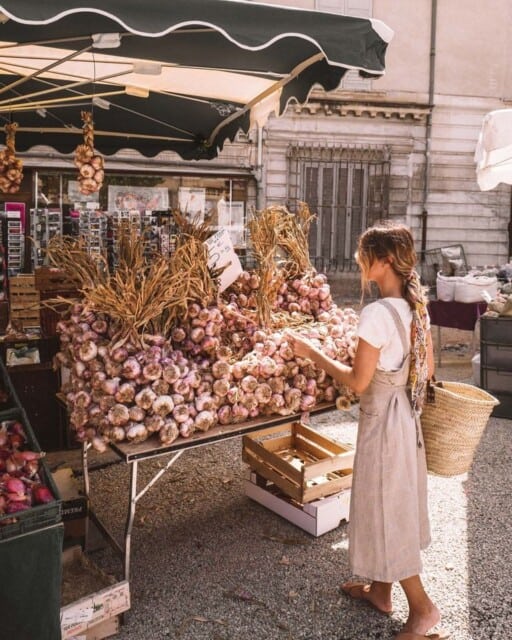 Whimsical & Vogue: Explore 30+ spring photoshoot ideas for a unique and stylish capture